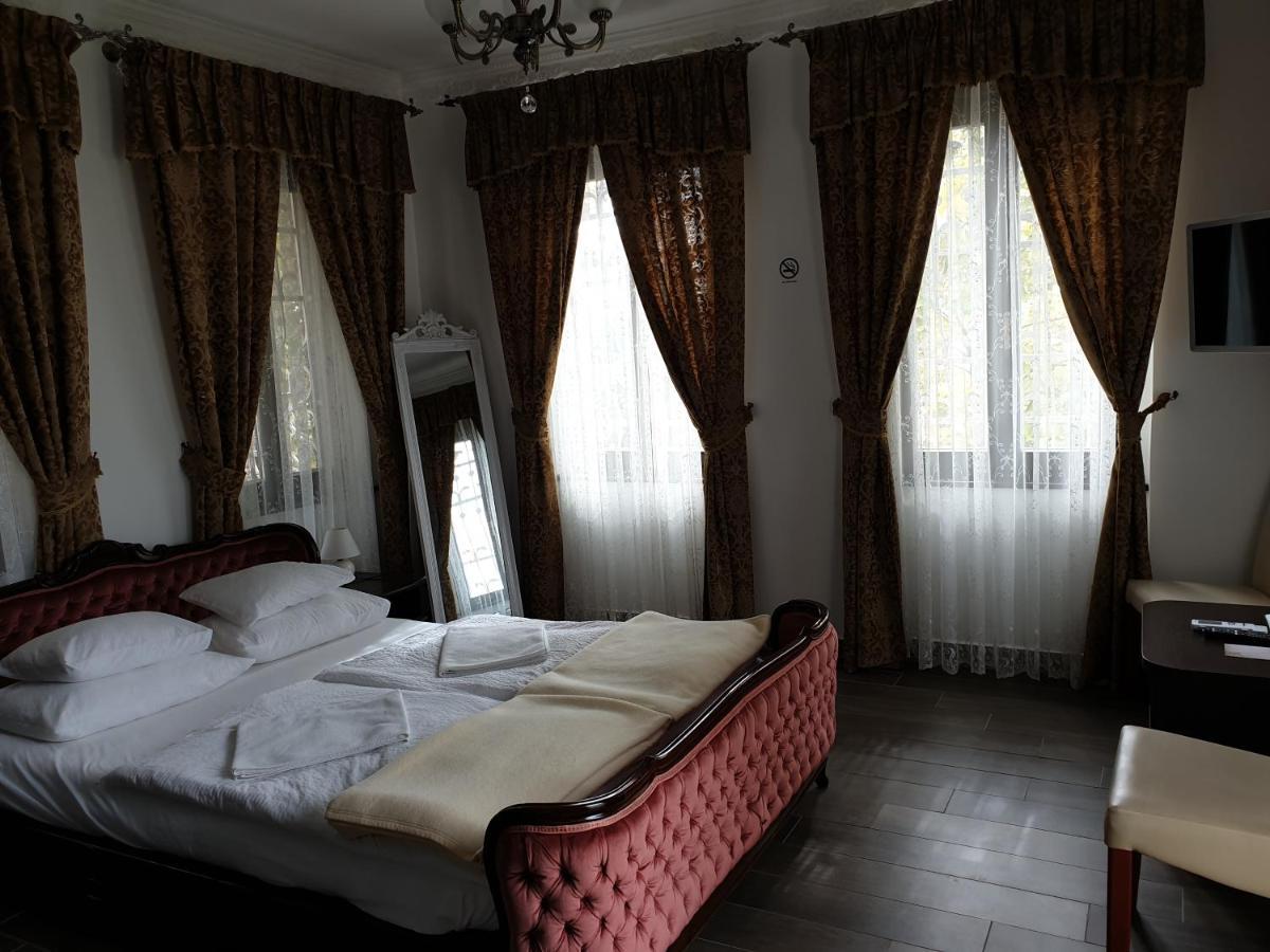 Kastelykert Fogado Hotel Szeged Ngoại thất bức ảnh
