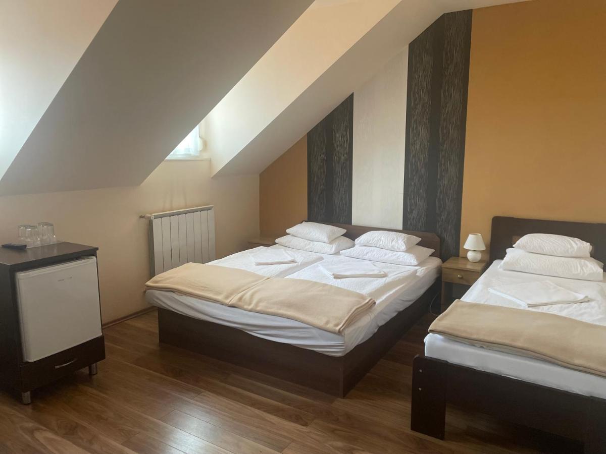 Kastelykert Fogado Hotel Szeged Ngoại thất bức ảnh