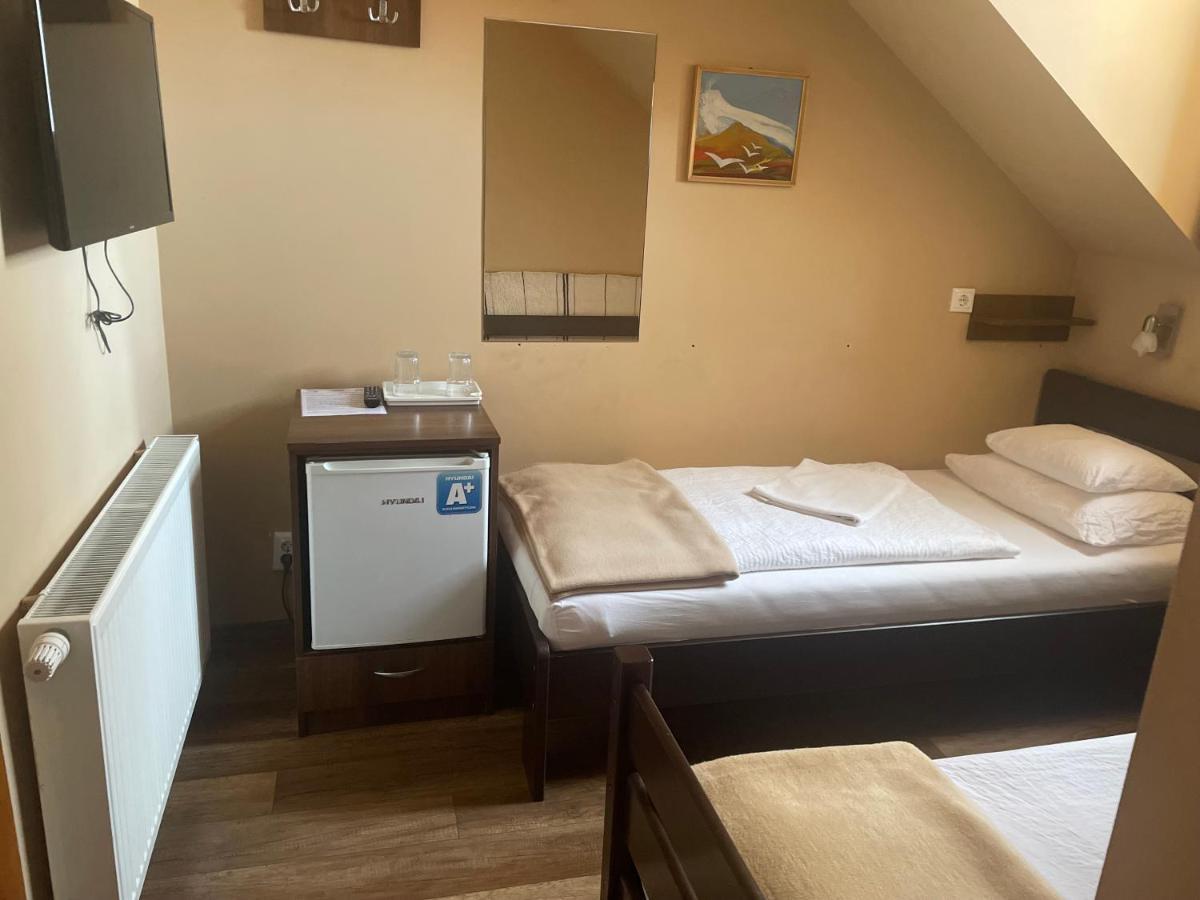 Kastelykert Fogado Hotel Szeged Ngoại thất bức ảnh
