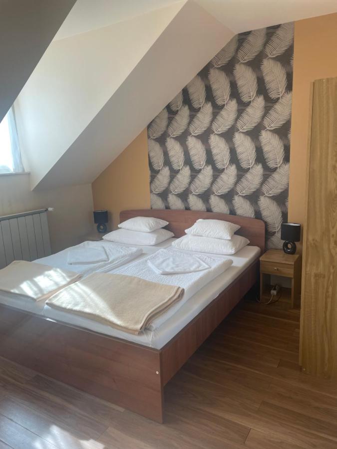 Kastelykert Fogado Hotel Szeged Ngoại thất bức ảnh