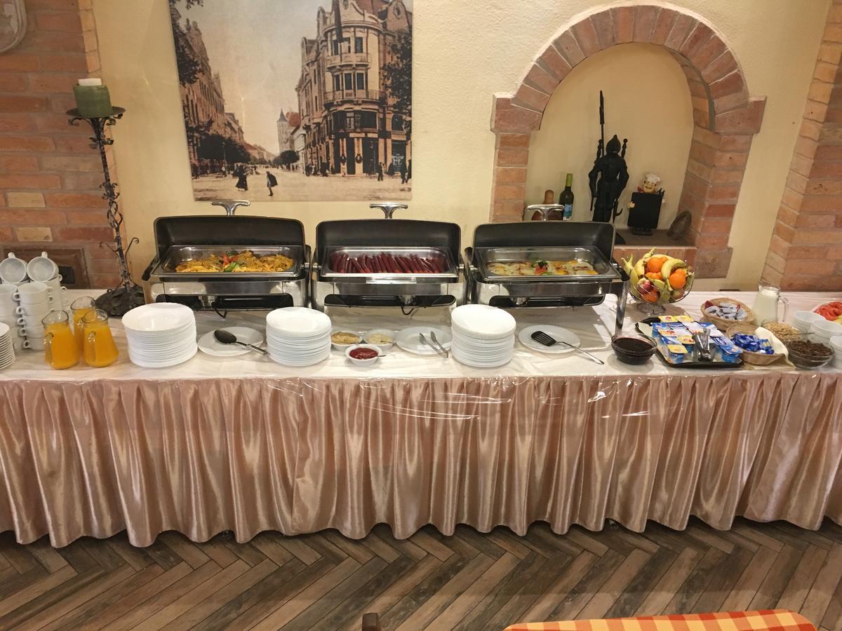 Kastelykert Fogado Hotel Szeged Ngoại thất bức ảnh